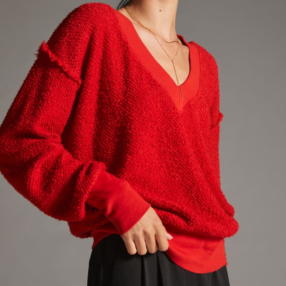 NWT T. La Zuri Sweatshirt has a line on front (see picture)